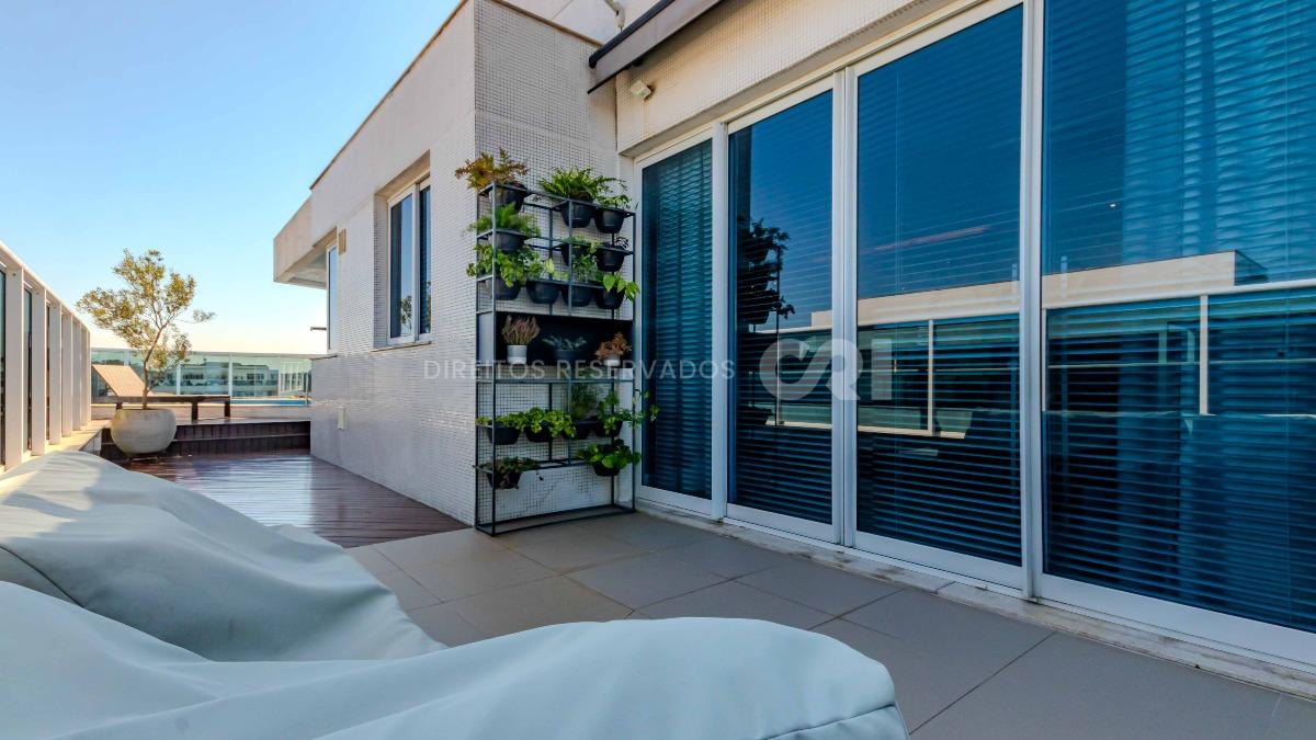 Cobertura Duplex com 4 Suítes no Brava Home Resort na Praia Brava em Itajaí