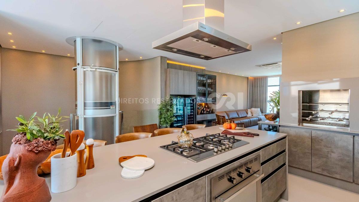Cobertura Duplex com 4 Suítes no Brava Home Resort na Praia Brava em Itajaí