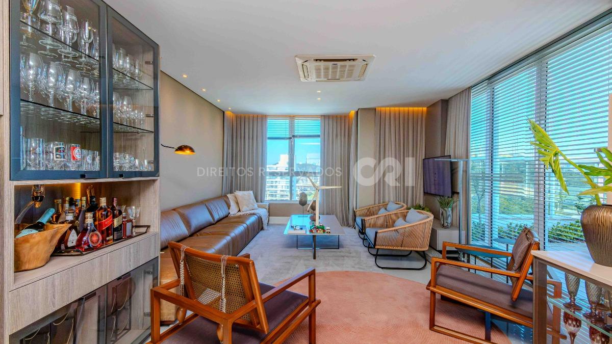 Cobertura Duplex com 4 Suítes no Brava Home Resort na Praia Brava em Itajaí