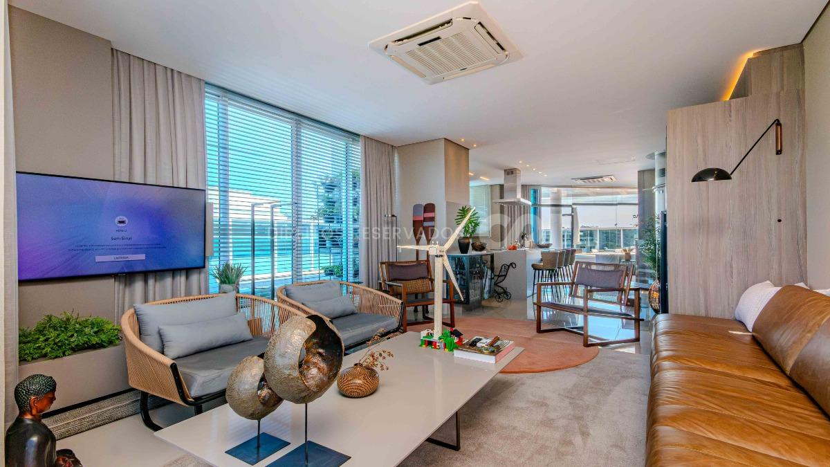 Cobertura Duplex com 4 Suítes no Brava Home Resort na Praia Brava em Itajaí