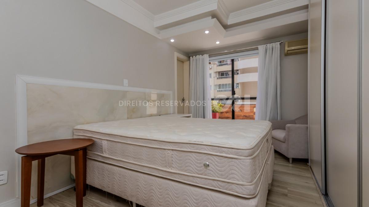 Apartamento Diferenciado no Mario Boese com 3 Quartos no Centro de Balneário Camboriú