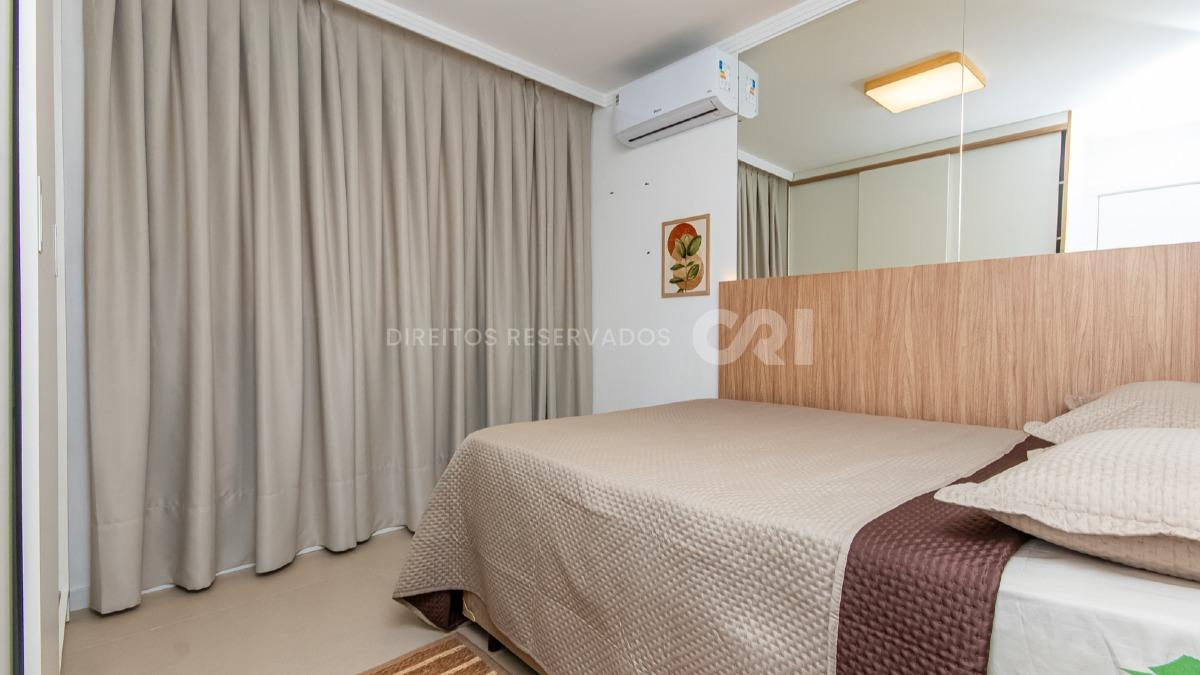 Apartamento com 2 quartos no edifício Ana Cristina no Centro de Balneário Camboriú