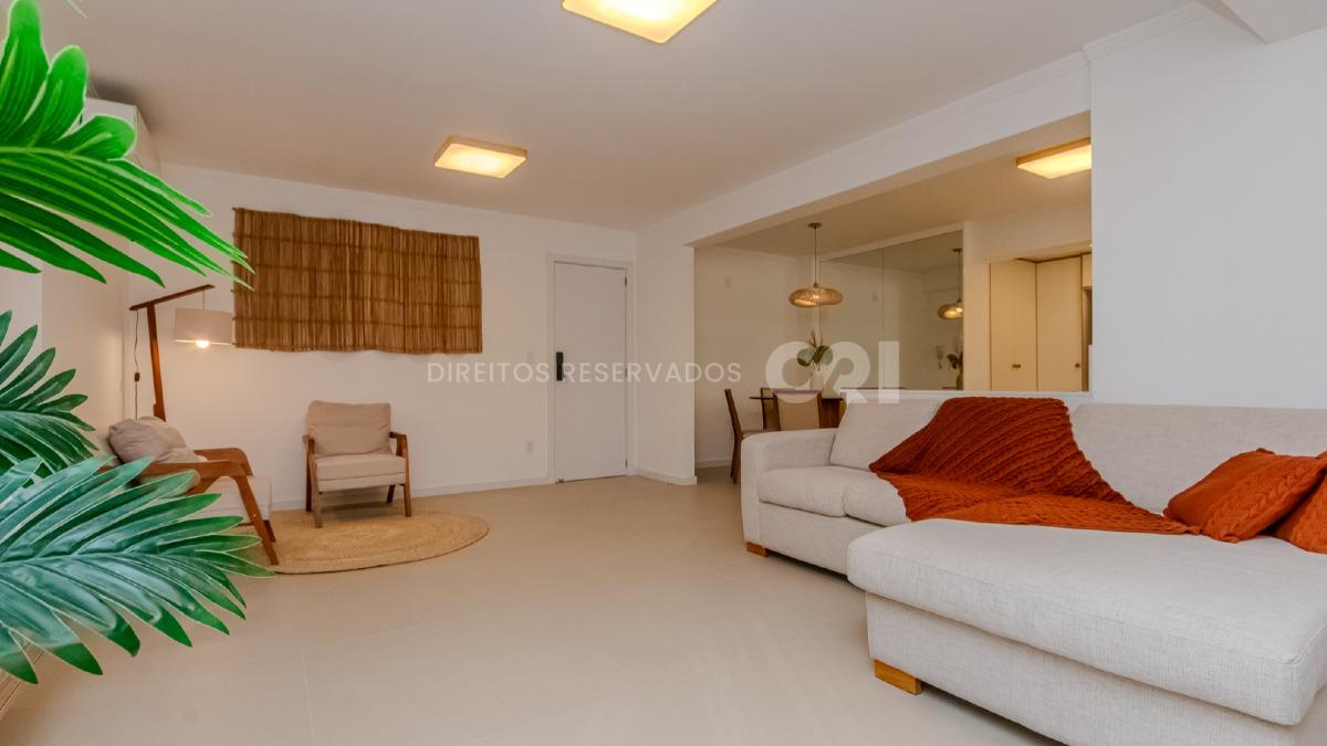 Apartamento com 2 quartos no edifício Ana Cristina no Centro de Balneário Camboriú