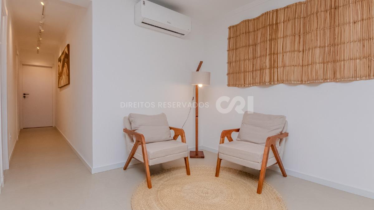 Apartamento com 2 quartos no edifício Ana Cristina no Centro de Balneário Camboriú