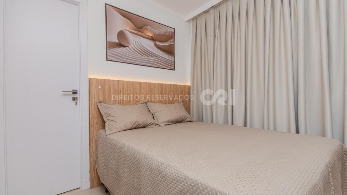 Apartamento com 2 quartos no edifício Ana Cristina no Centro de Balneário Camboriú