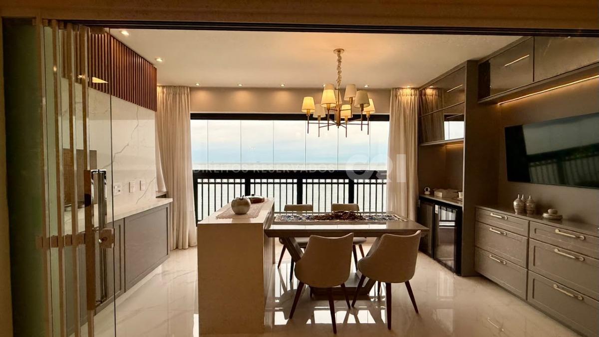 Apartamento frente mar com 4 Suítes no Jardim Europa, Perequê, Porto Belo