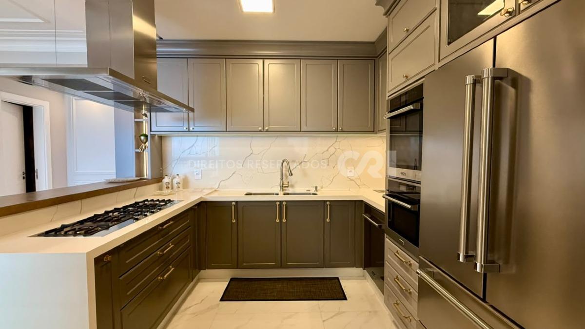 Apartamento frente mar com 4 Suítes no Jardim Europa, Perequê, Porto Belo