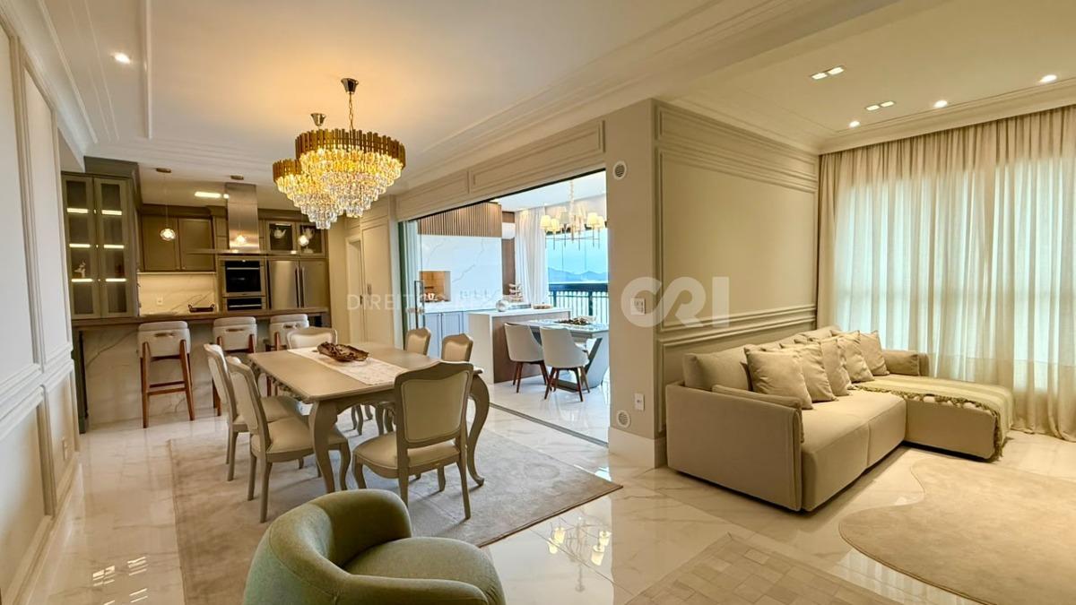 Apartamento frente mar com 4 Suítes no Jardim Europa, Perequê, Porto Belo