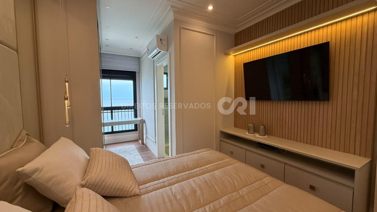 Apartamento frente mar com 4 Suítes no Jardim Europa, Perequê, Porto Belo