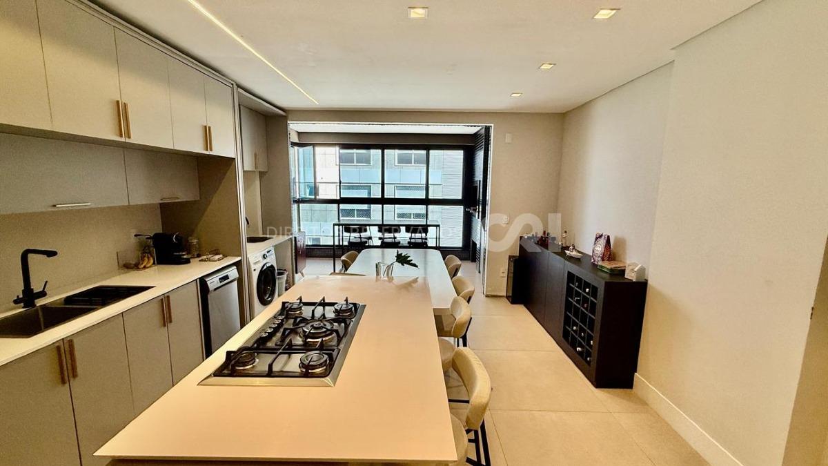 Apartamento com 3 quartos no Aquamarine Residence na Praia Brava em Itajaí  
