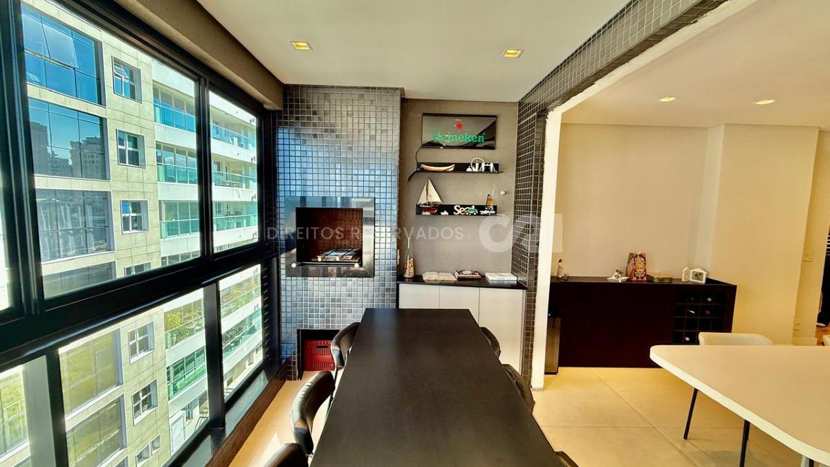 Apartamento com 3 quartos no Aquamarine Residence na Praia Brava em Itajaí  
