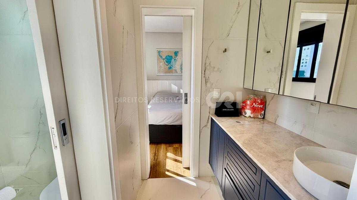 Apartamento com 3 quartos no Aquamarine Residence na Praia Brava em Itajaí  