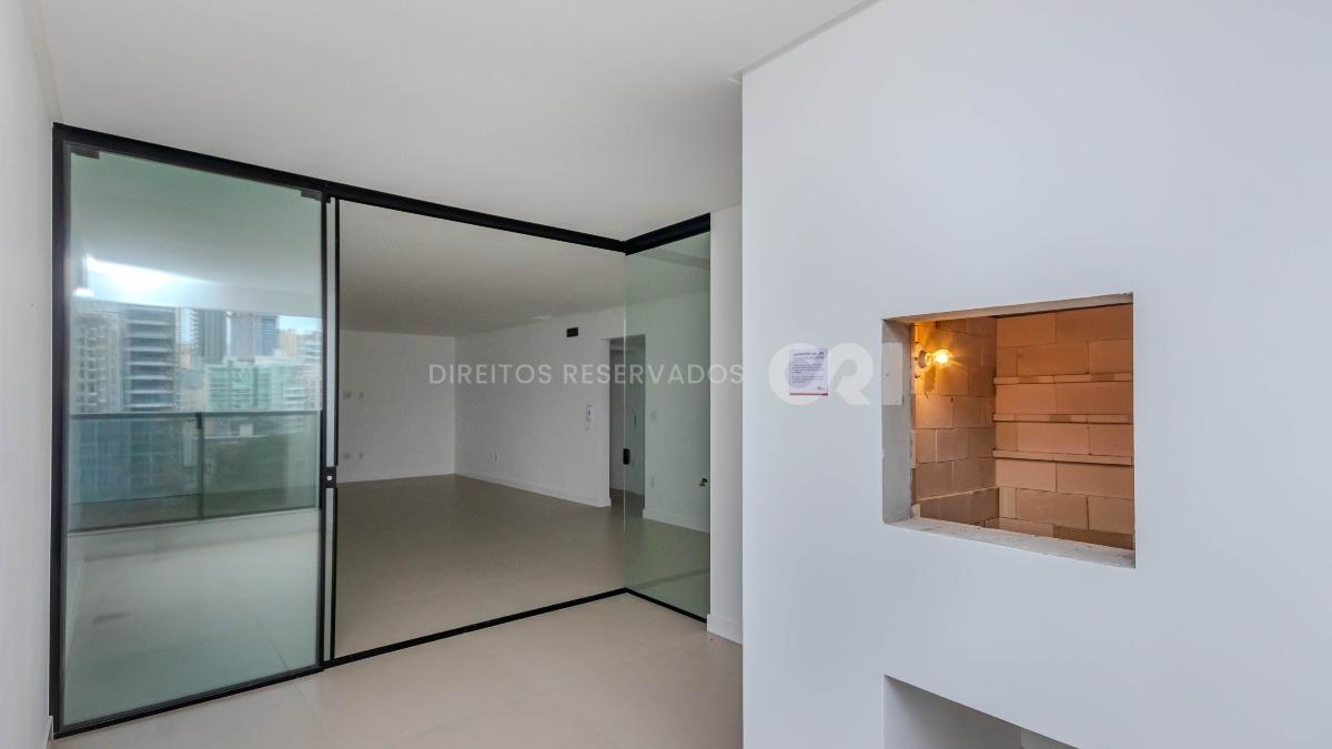 Apartamento com 3 suítes no Edifício Soltero em Balneário Perequê, Porto Belo