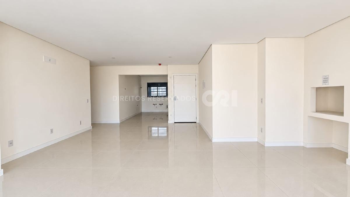  Apartamento no Edifício Vitra by Pininfarina com 04 Suítes no Centro em Balneário Camboriú