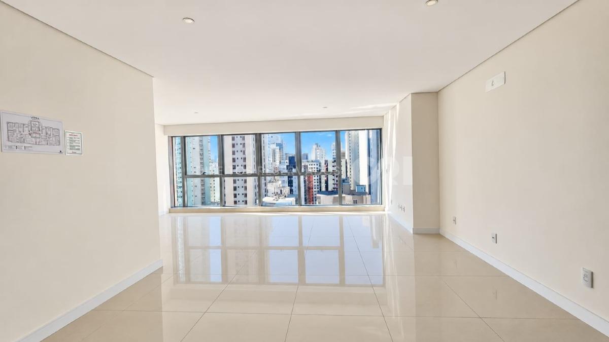  Apartamento no Edifício Vitra by Pininfarina com 04 Suítes no Centro em Balneário Camboriú