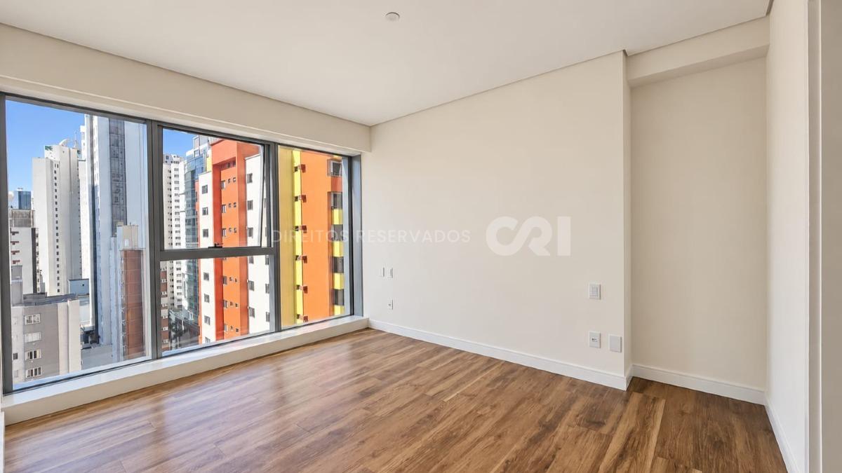  Apartamento no Edifício Vitra by Pininfarina com 04 Suítes no Centro em Balneário Camboriú