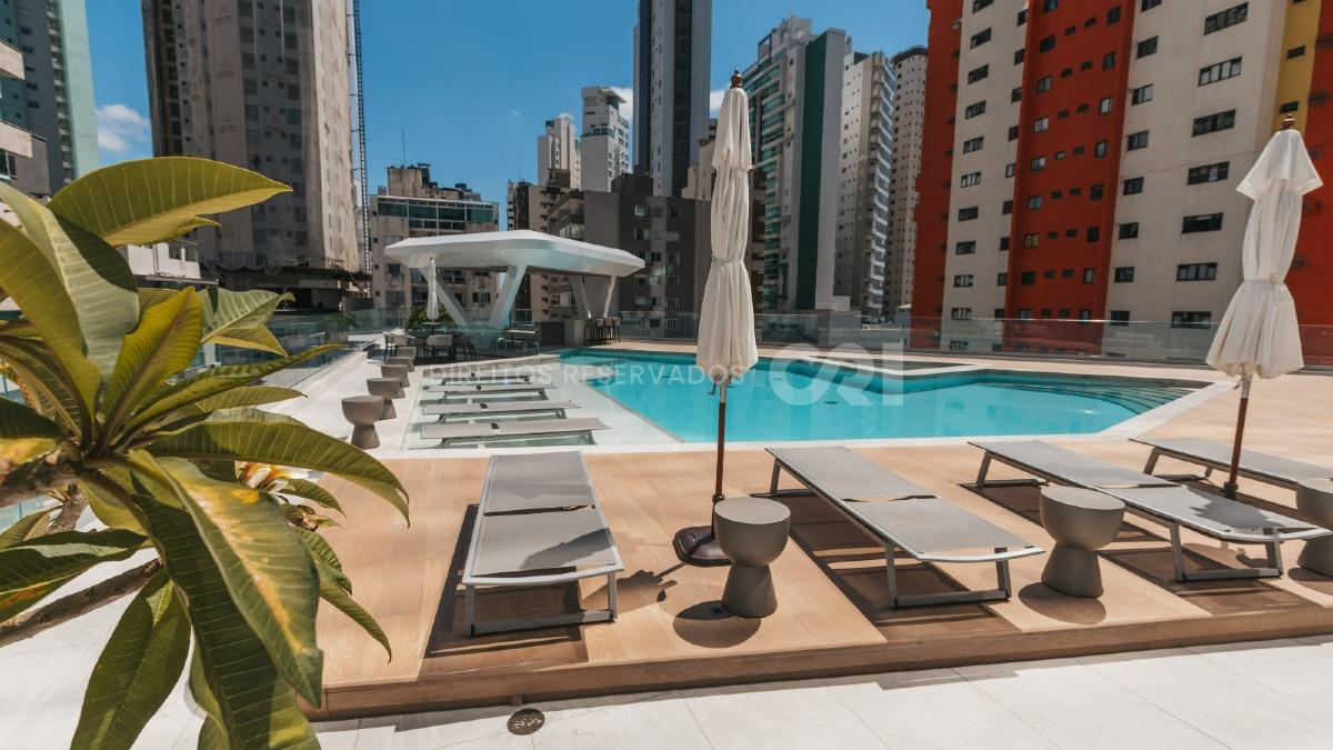  Apartamento no Edifício Vitra by Pininfarina com 04 Suítes no Centro em Balneário Camboriú