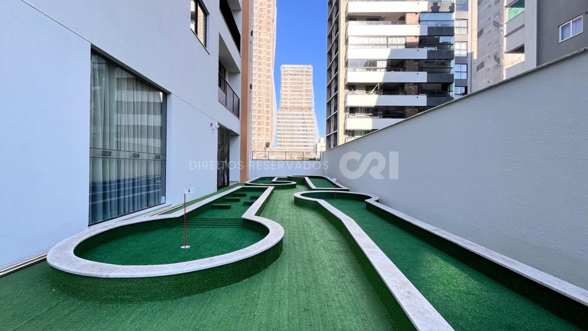 Apartamento com 3 suítes do edifício Vessel Residence na Meia Praia em Itapema