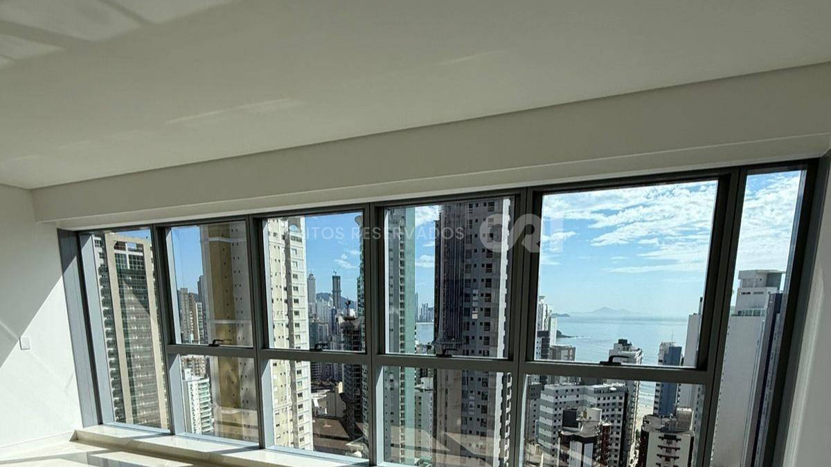 Apartamento com 4 Suítes no Vitra by Pininfarina no Centro em Balneário Camboriú