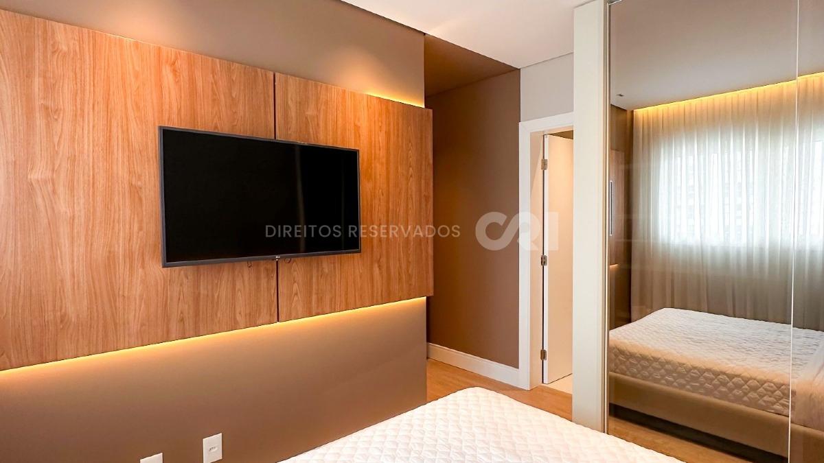 Apartamento decorado com 3 quartos no Salt na Praia Brava, Itajaí