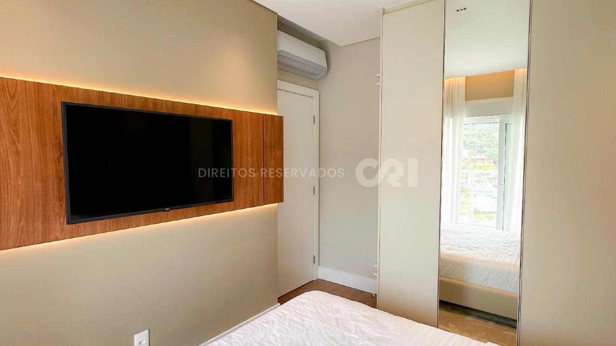 Apartamento decorado com 3 quartos no Salt na Praia Brava, Itajaí
