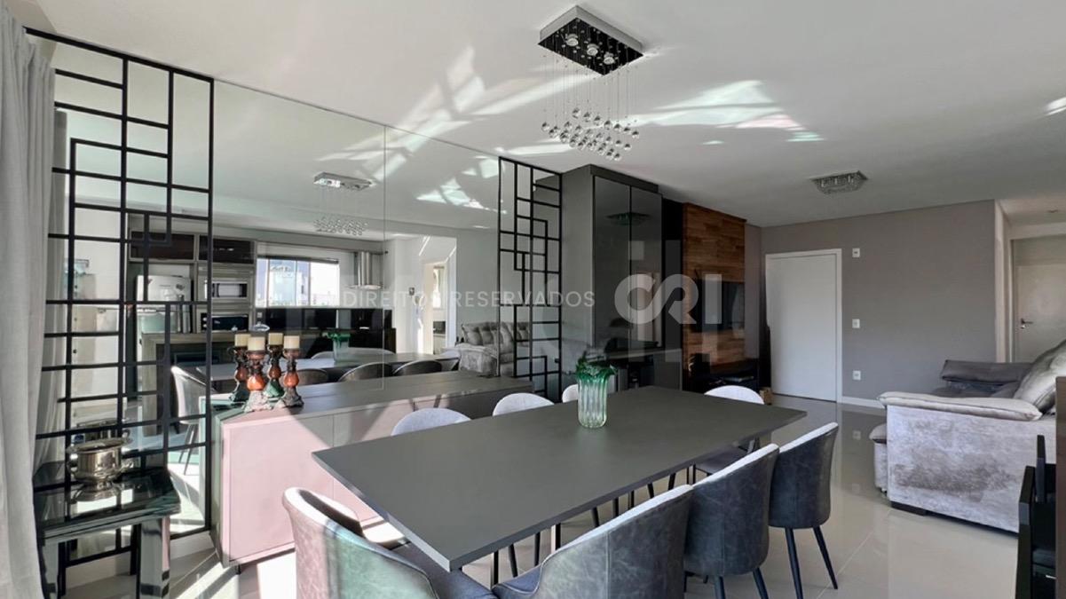 Apartamento com 3 Quartos no Edifício Gran Torino, Centro de Balneário Camboriú
