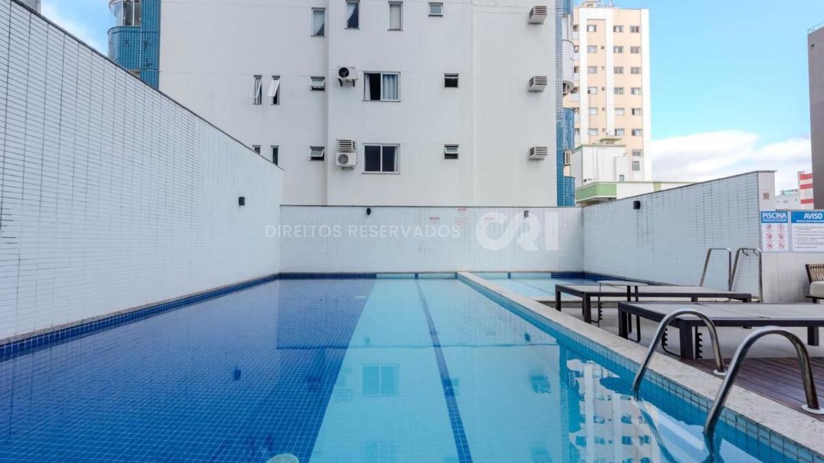 Apartamento com 3 Quartos no Edifício Ilha dos Açores, Centro de Balneário Camboriú
