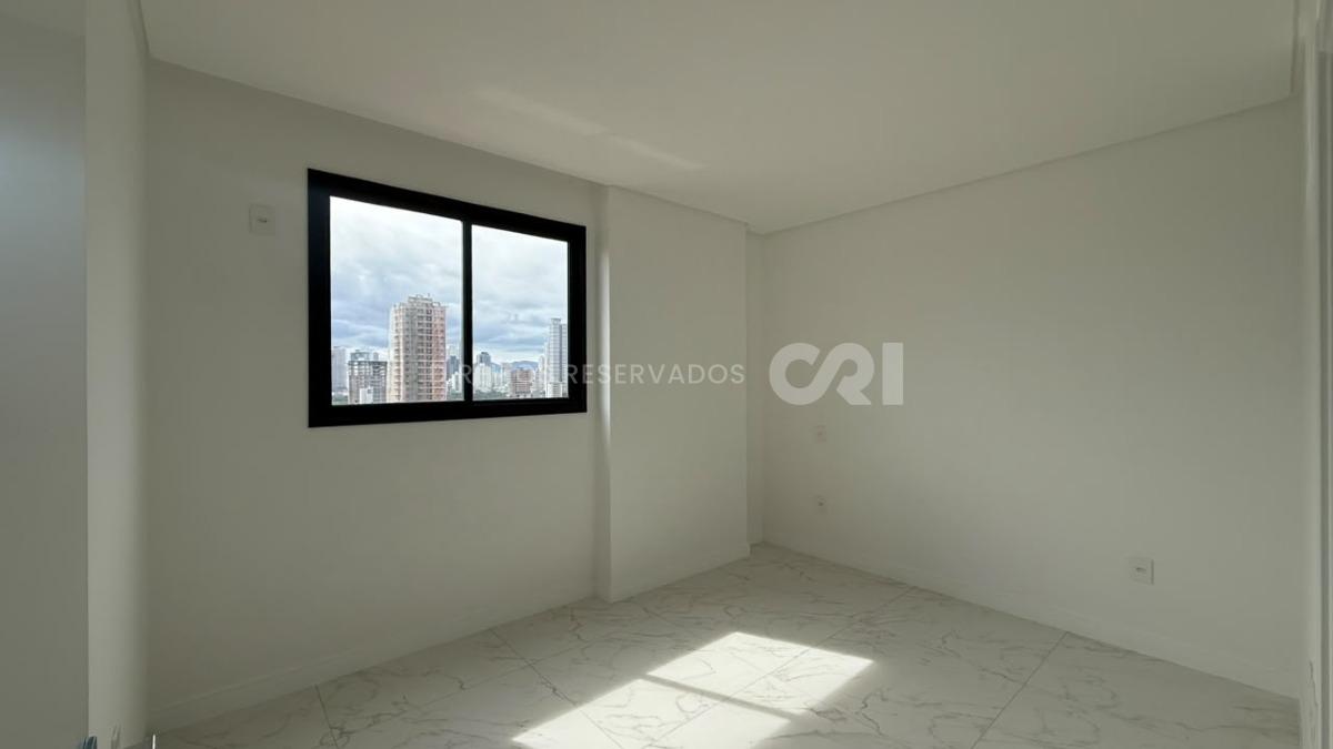 Apartamento no Edifício Beach Tower com 2 suítes em Balneário Perequê, Porto Belo