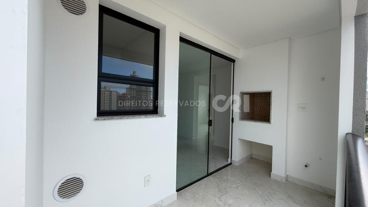 Apartamento no Edifício Beach Tower com 2 suítes em Balneário Perequê, Porto Belo