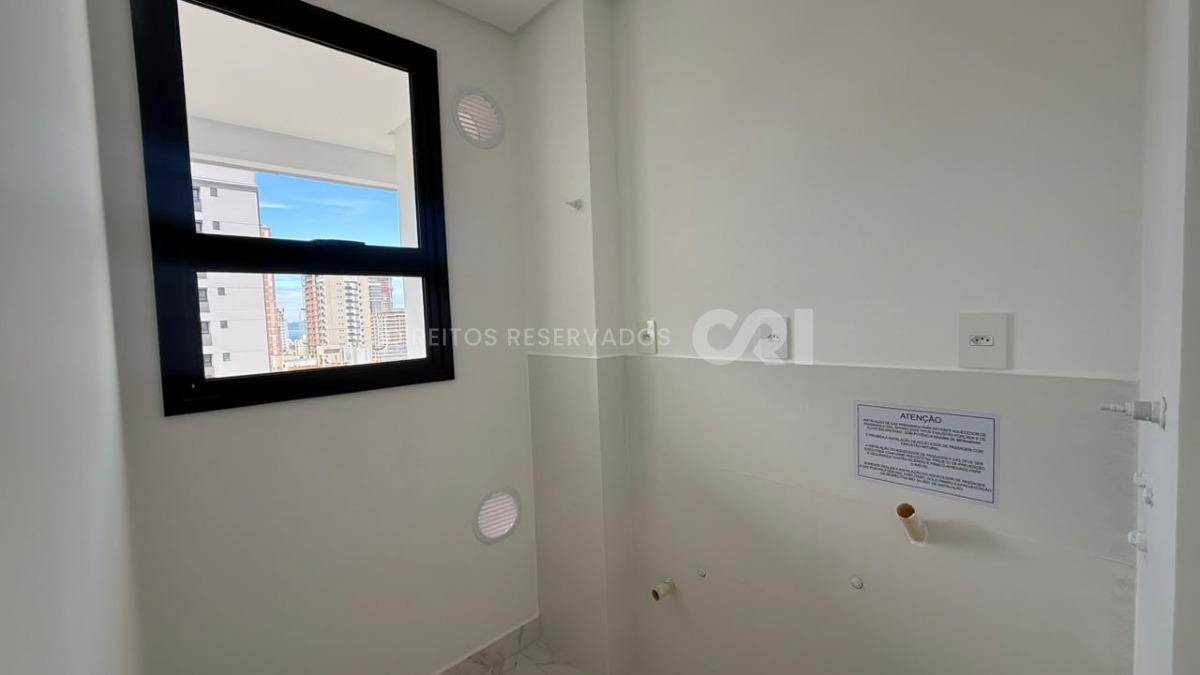 Apartamento no Edifício Beach Tower com 2 suítes em Balneário Perequê, Porto Belo