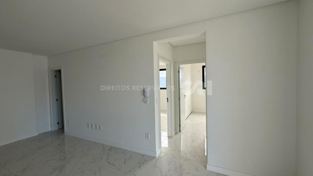 Apartamento no Edifício Beach Tower com 2 suítes em Balneário Perequê, Porto Belo