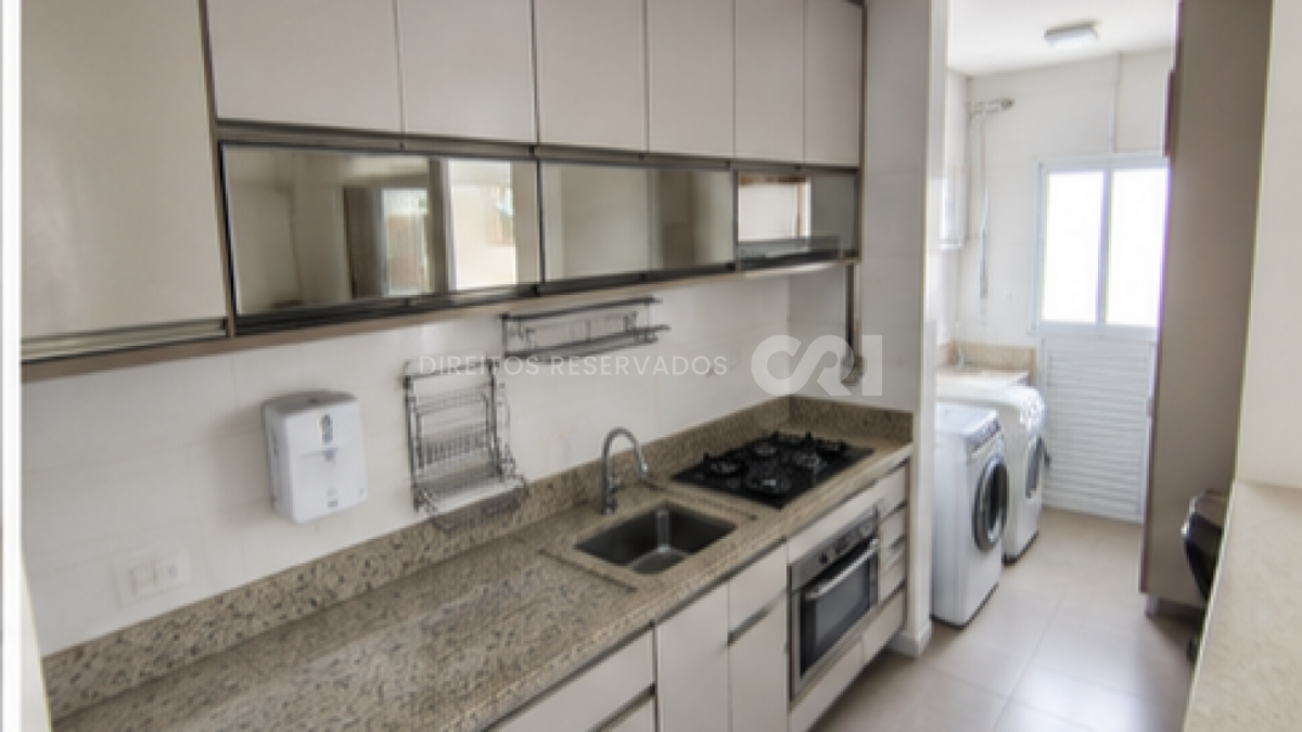 Apartamento Mobiliado com 2 Dormitórios no Bairro Nações em Balneário Camboriú