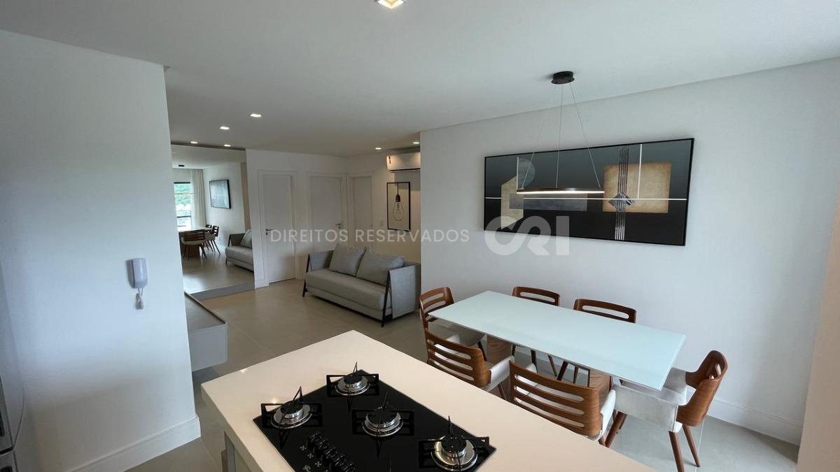 Apartamento com 3 Quartos no Brava Unique na Praia Brava em Itajaí