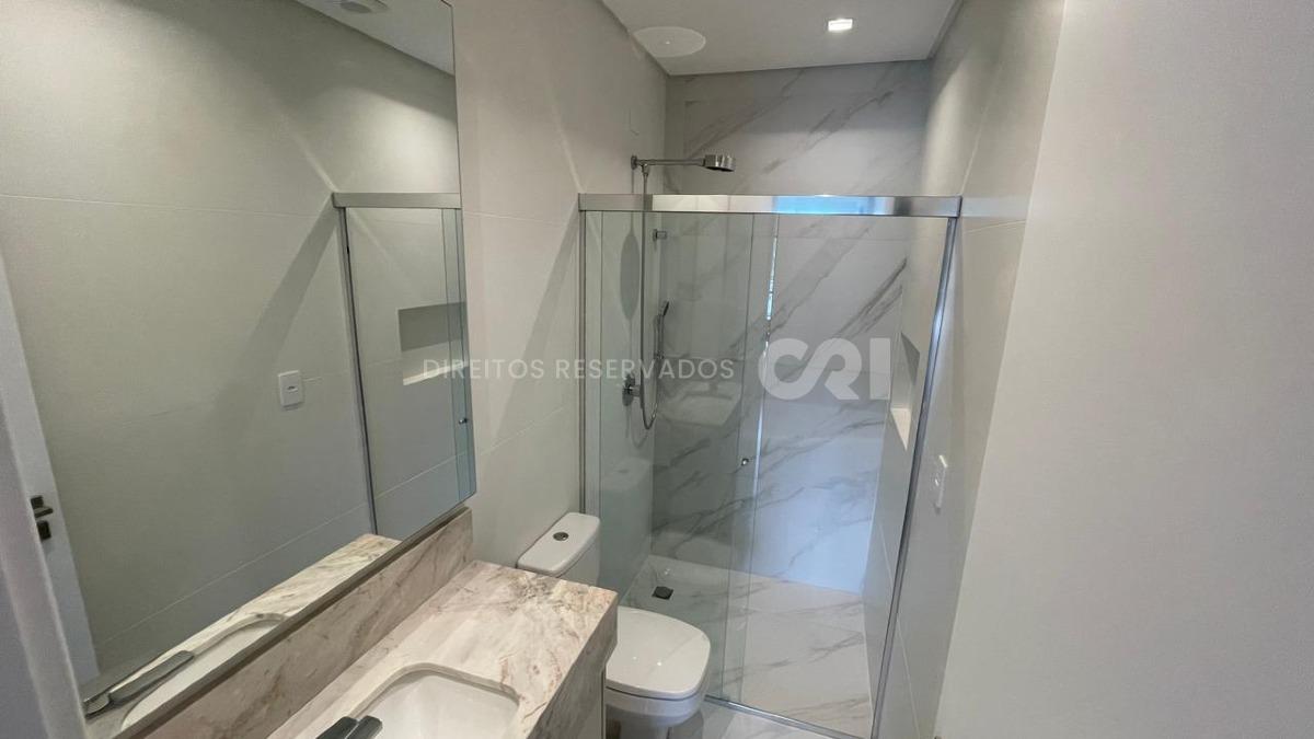 Apartamento com 3 Quartos no Brava Unique na Praia Brava em Itajaí