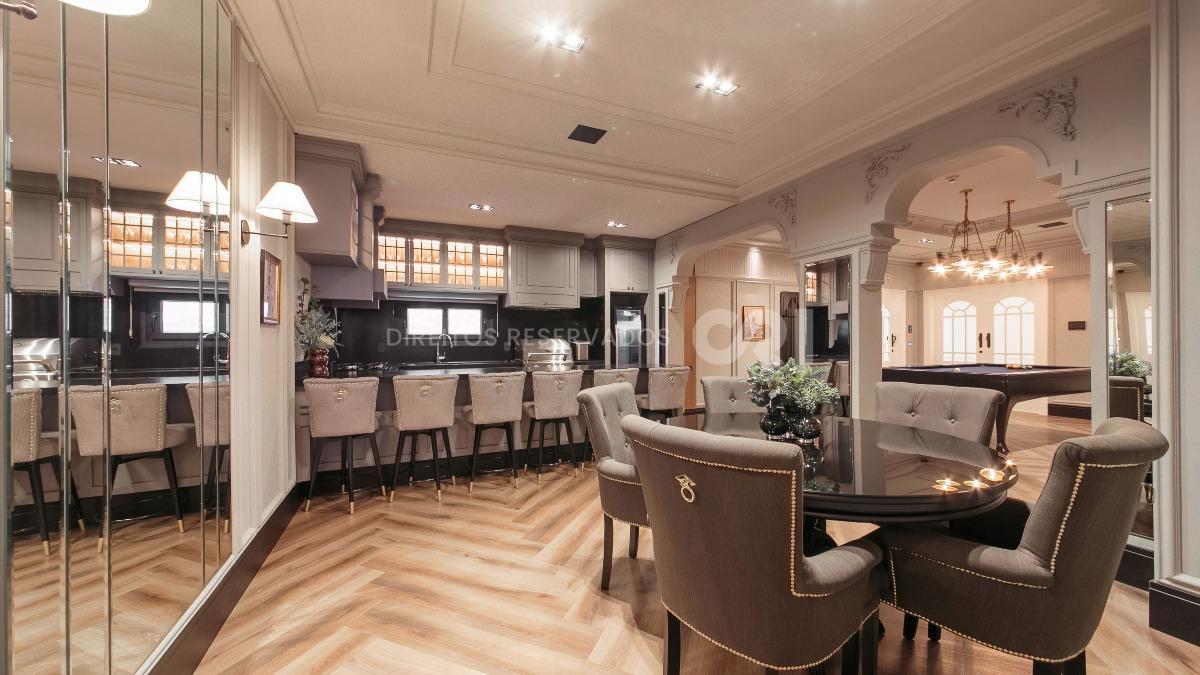 Apartamento com 4 Suítes no La Dolce Vitta no Centro de Itapema