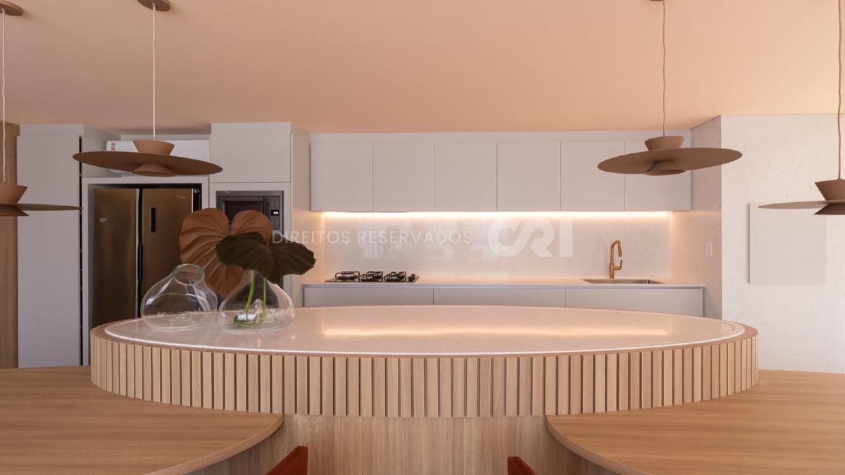 Apartamento Duplex com 3 Dormitórios no Brava Select na Praia Brava em Itajaí