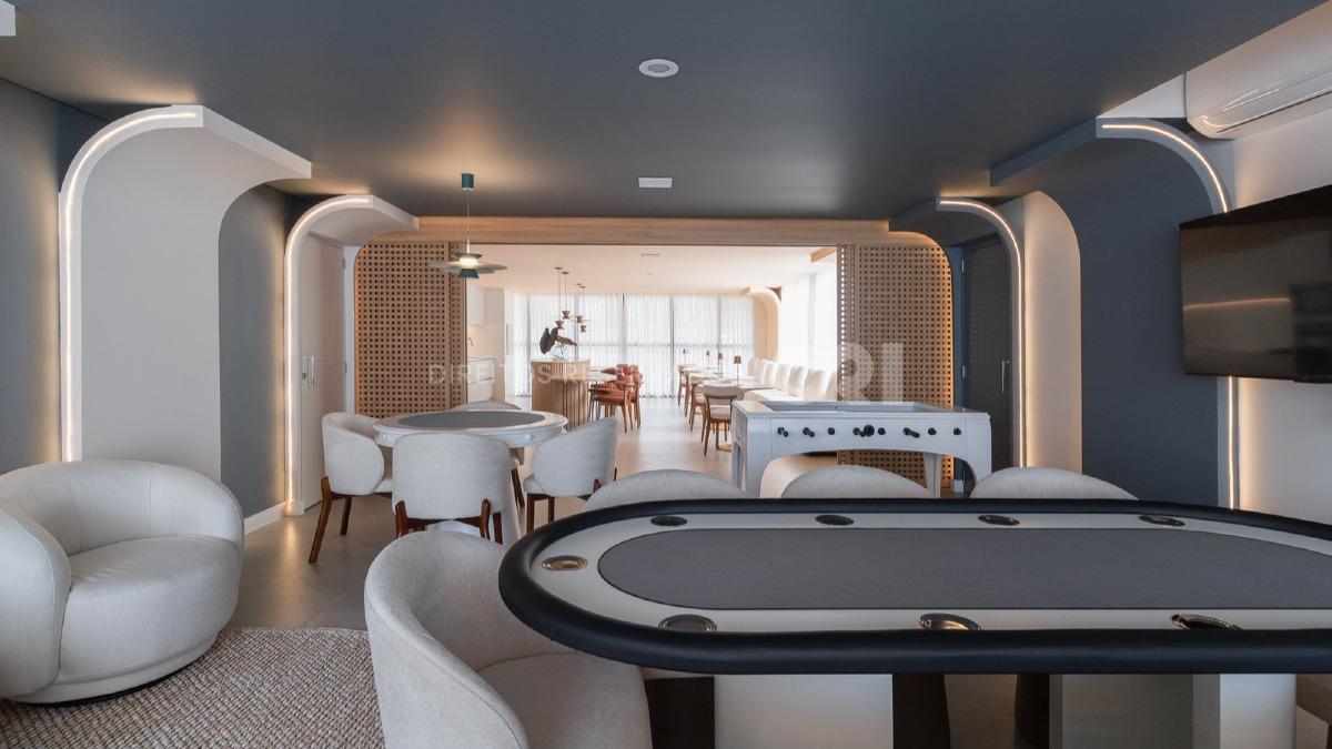 Apartamento Duplex com 3 Dormitórios no Brava Select na Praia Brava em Itajaí