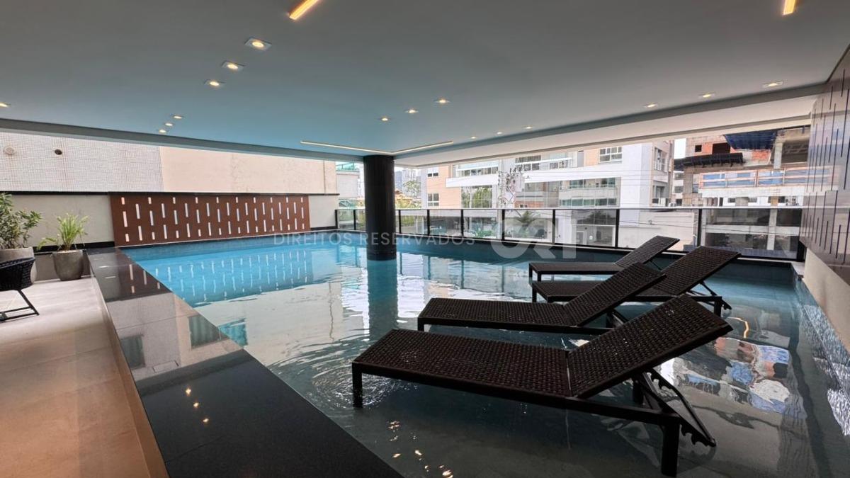 Apartamento com 4 Suítes no Edifício Brava Vel na Praia Brava em Itajaí