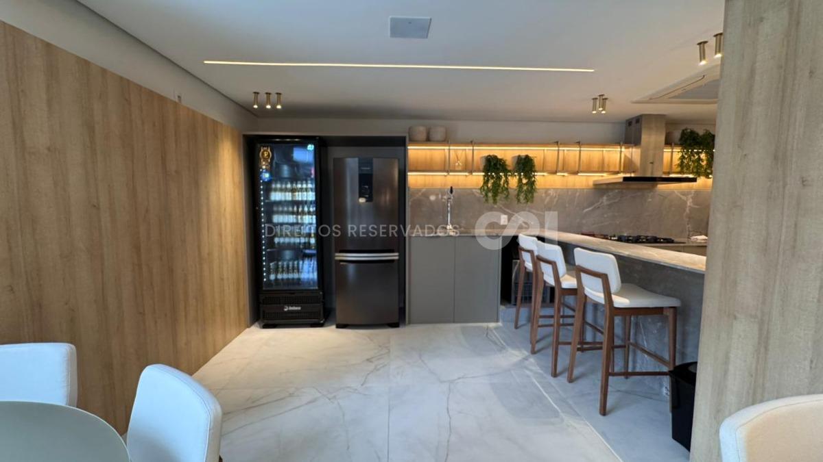 Apartamento com 4 Suítes no Edifício Brava Vel na Praia Brava em Itajaí