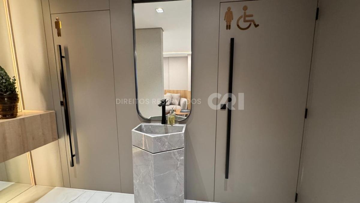 Apartamento com 4 Suítes no Edifício Brava Vel na Praia Brava em Itajaí