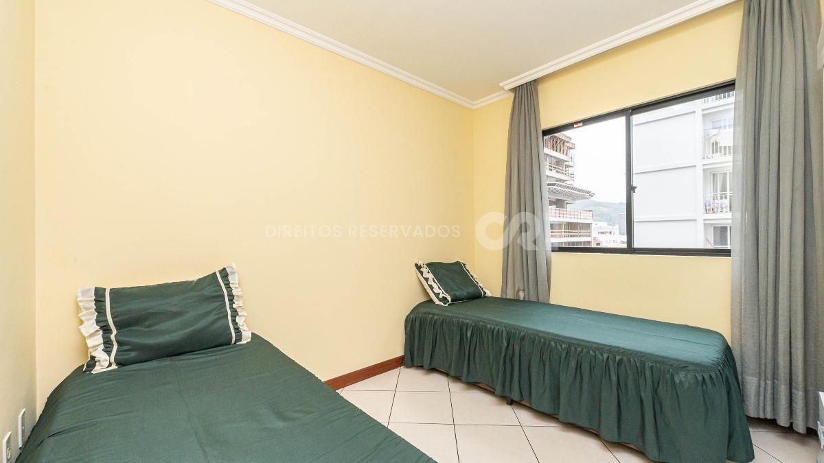 Apartamento Mobiliado com 2 Dormitórios no Edifício Michigan, Barra Norte, Balneário Camboriú