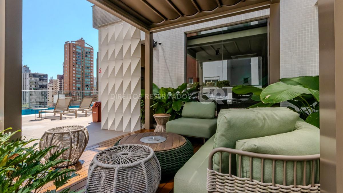 Apartamento com 4 Suítes no Edifício Torre de Mallorca no Centro de Balneário Camboriú