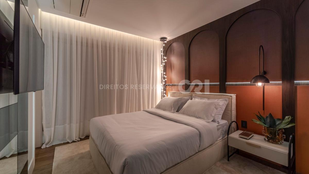 Apartamento com 4 Suítes no Yachthouse na Barra Sul em Balneário Camboriú