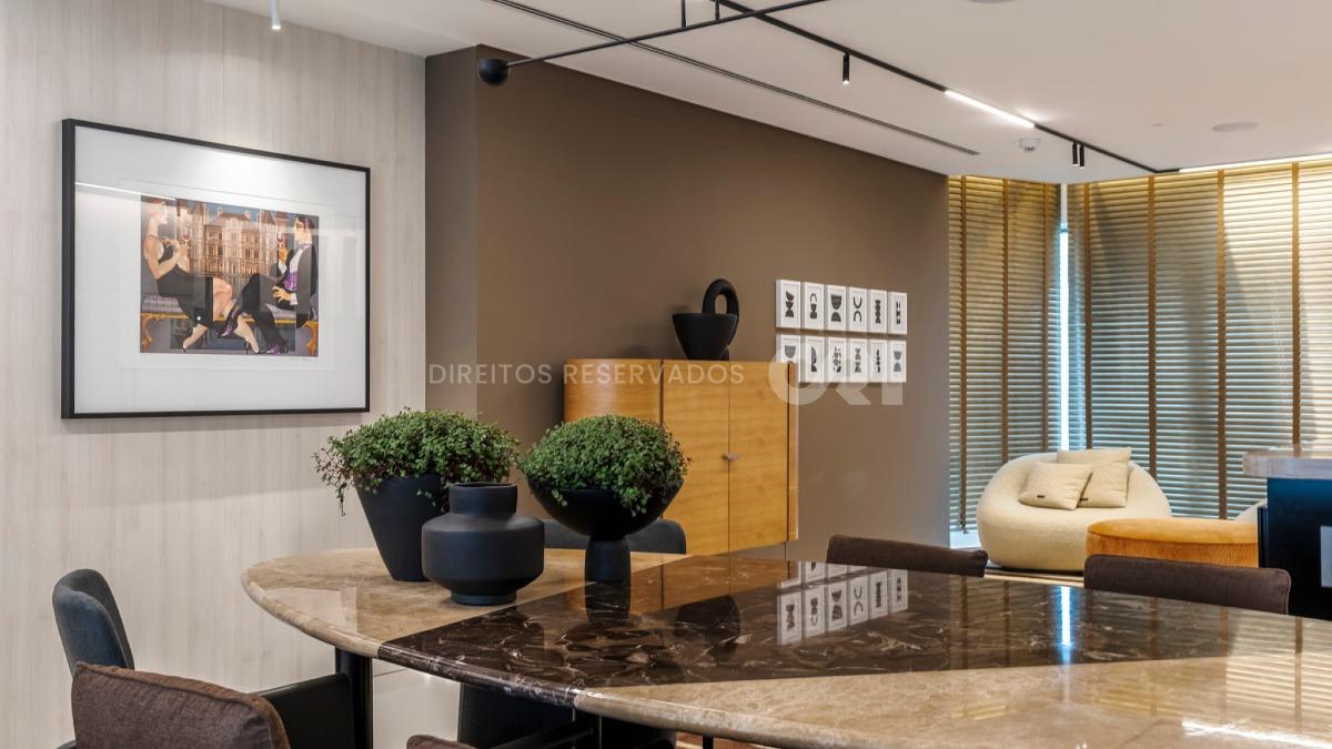 Apartamento com 4 Suítes no Yachthouse na Barra Sul em Balneário Camboriú