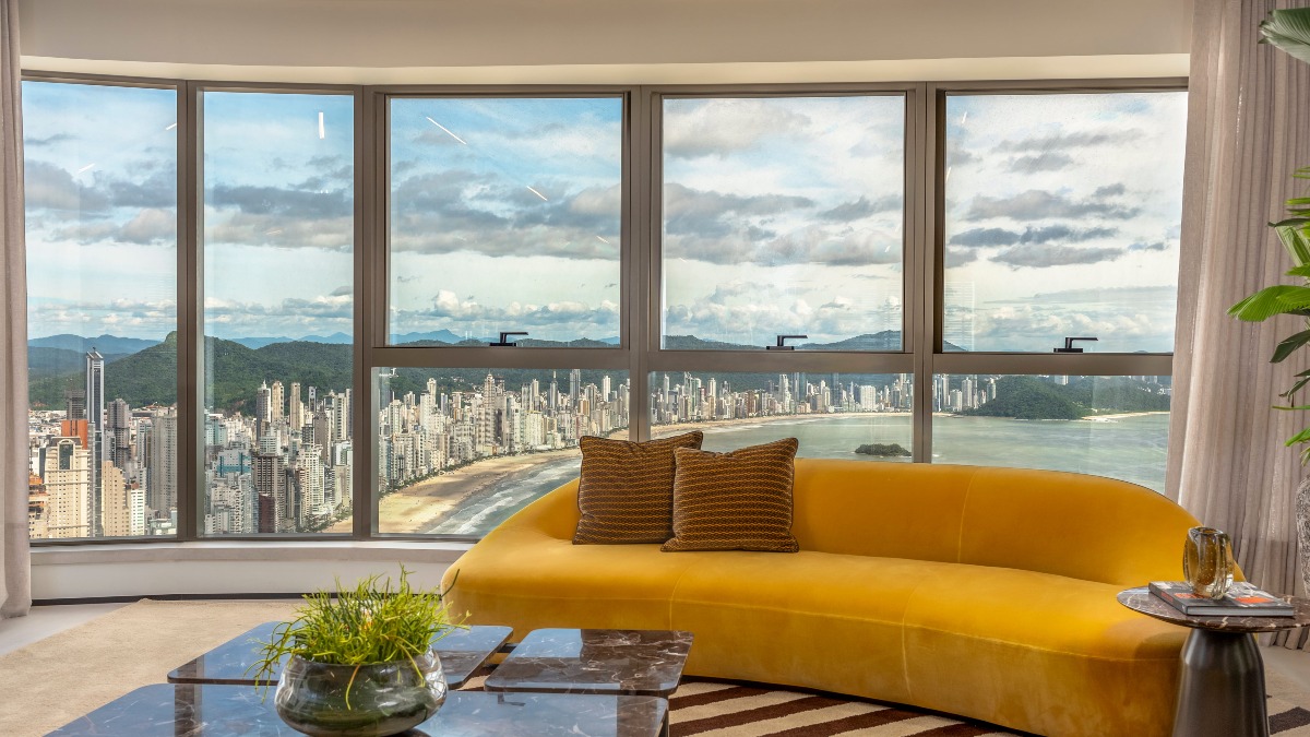 Apartamento com 4 Suítes no Yachthouse na Barra Sul em Balneário Camboriú