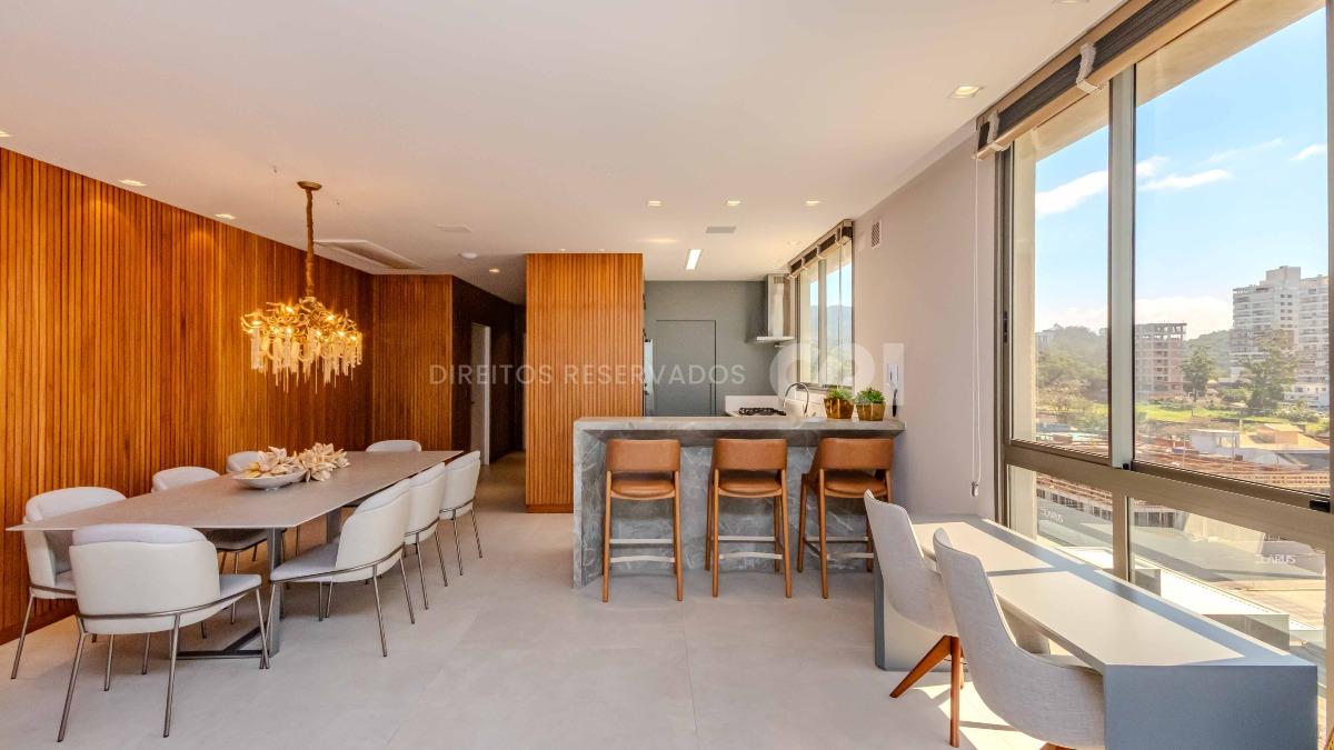Apartamento com 3 Suítes no Brava Villi Frente Mar na Praia Brava em Itajaí