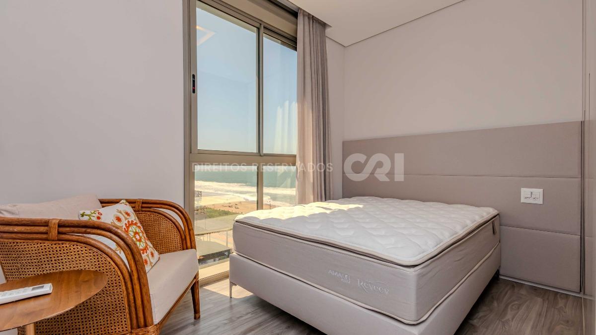 Apartamento com 3 Suítes no Brava Villi Frente Mar na Praia Brava em Itajaí