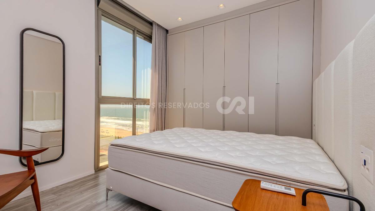Apartamento com 3 Suítes no Brava Villi Frente Mar na Praia Brava em Itajaí