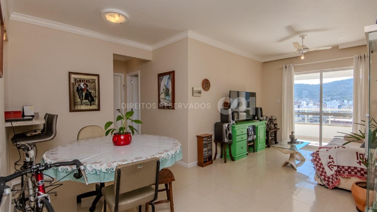 Apartamento Mobiliado com 2 Quartos no Moradas do Bosque, Centro de Balneário Camboriú