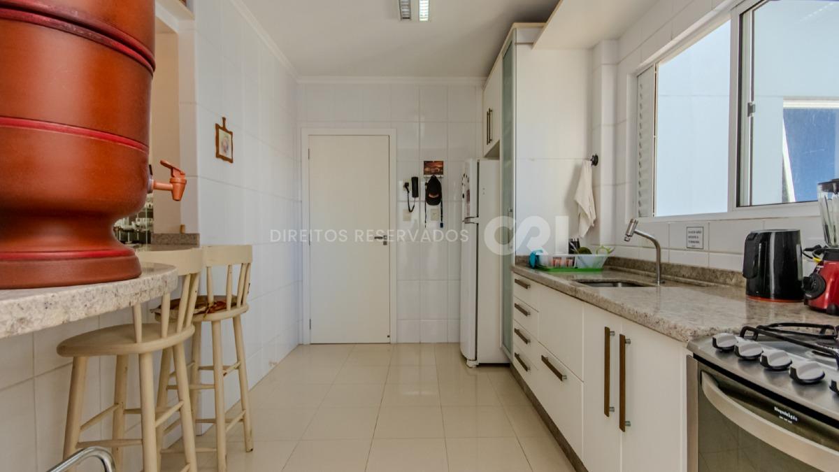 Apartamento Mobiliado com 2 Quartos no Moradas do Bosque, Centro de Balneário Camboriú